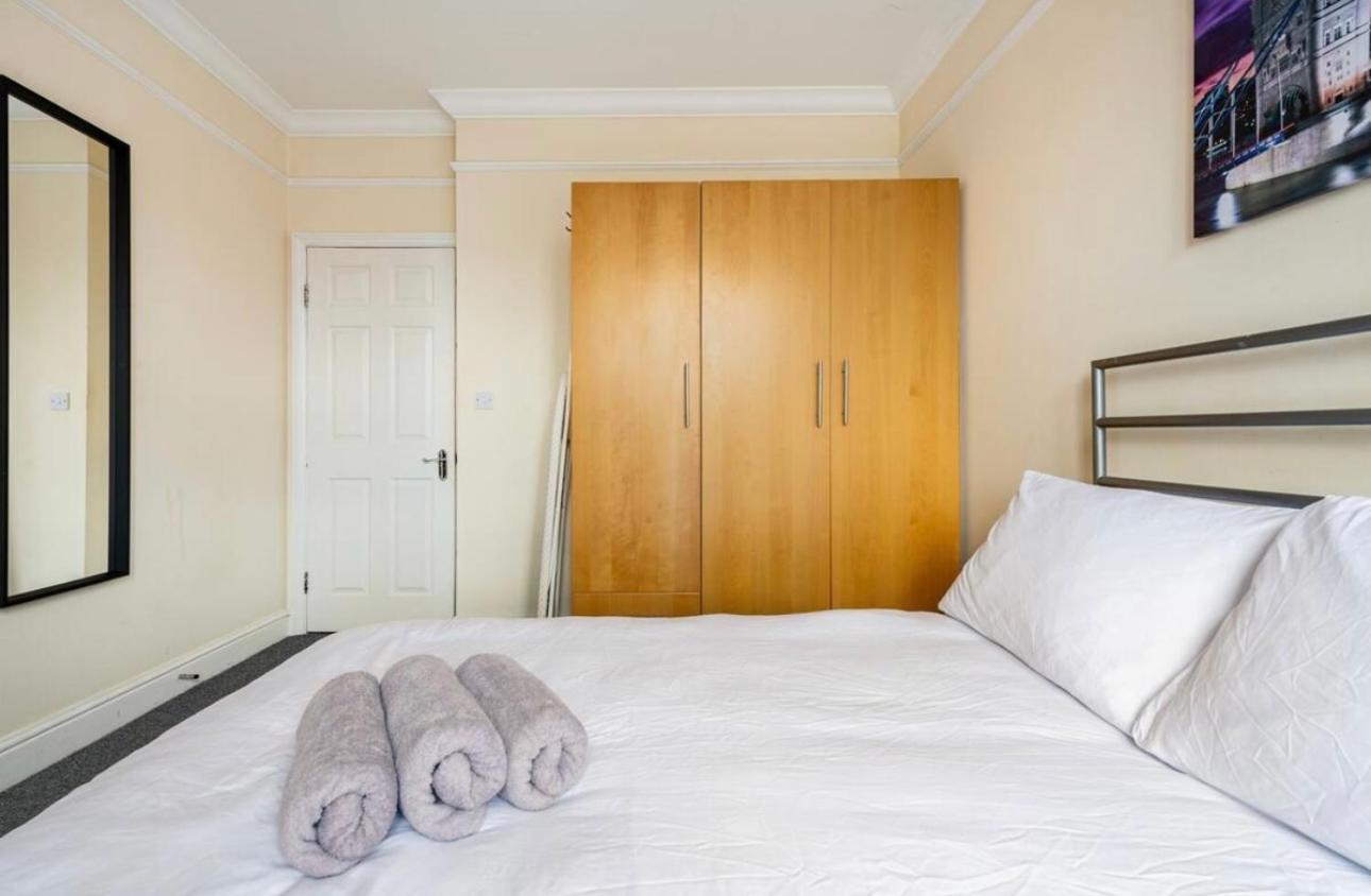 Lovely 3-Bed 20 Minutes To Central Londyn Zewnętrze zdjęcie