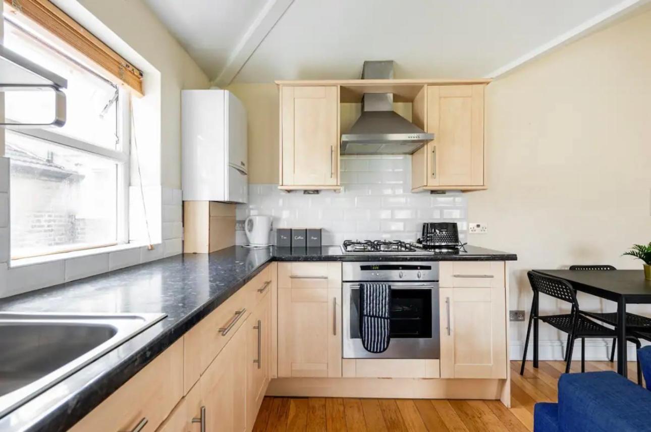 Lovely 3-Bed 20 Minutes To Central Londyn Zewnętrze zdjęcie