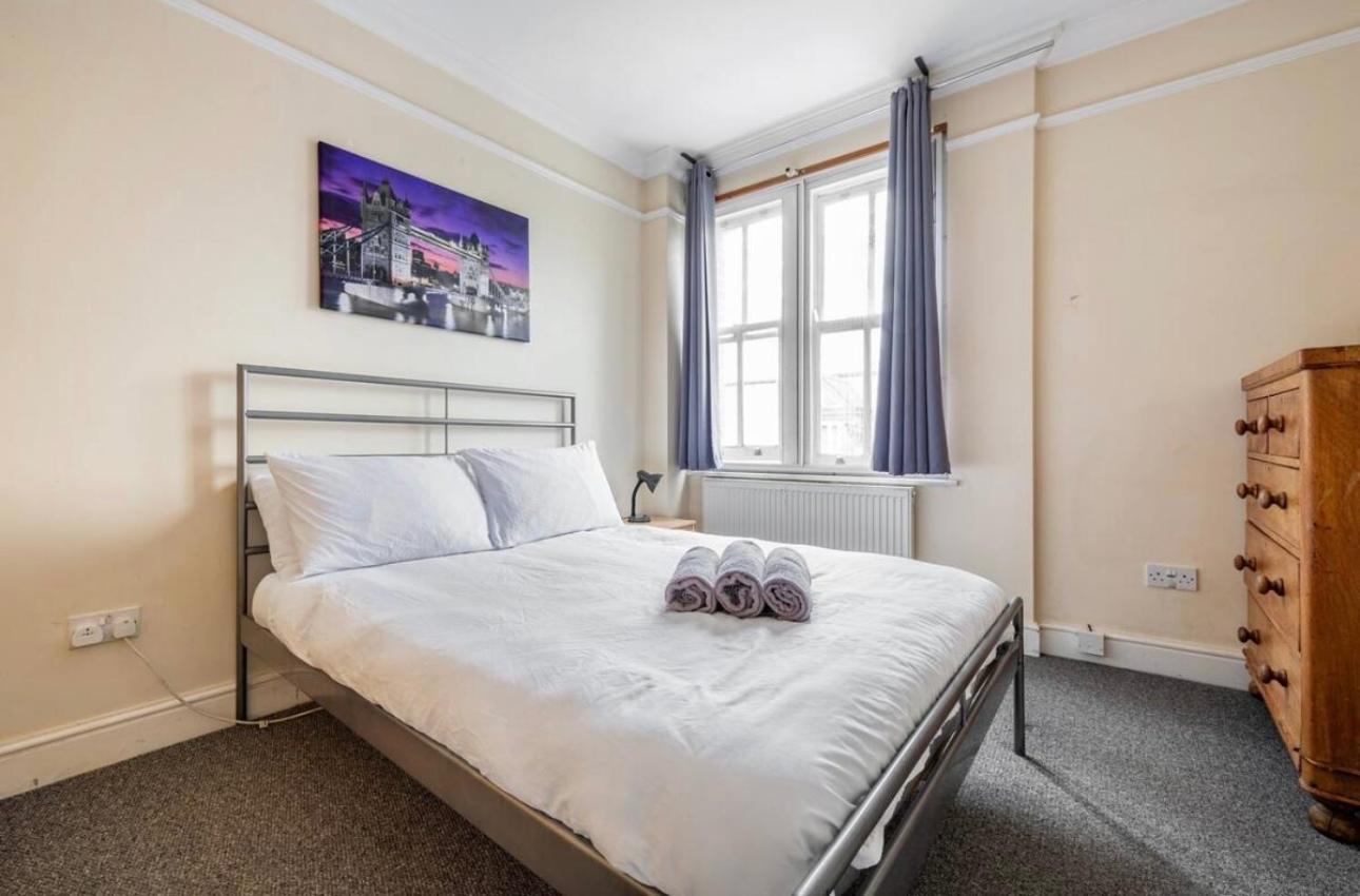 Lovely 3-Bed 20 Minutes To Central Londyn Zewnętrze zdjęcie
